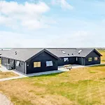 Luxury Retreat With Pool Harboør