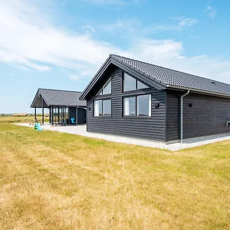 Luxury Retreat With Pool Hébergement de vacances Harboør